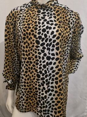 Notations Leopard Print Button-Down Shirt in Black, White & Gold
